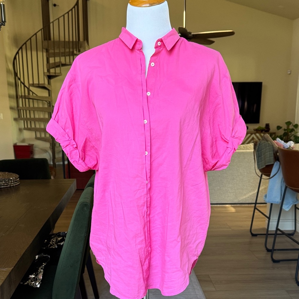 XiRENA Hot Pink Button-Front Blouse